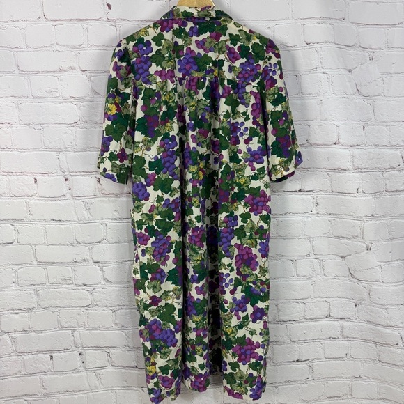 Women’s vintage house coat moo moo size large Floral Grape Print dress grandma - Picture 7 of 9